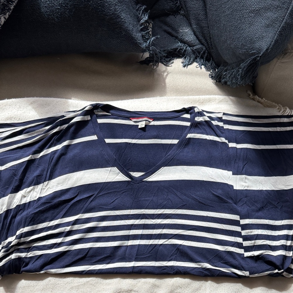 Women’s Tommy Hilfiger Navy and White Striped Top.  Size XXL.